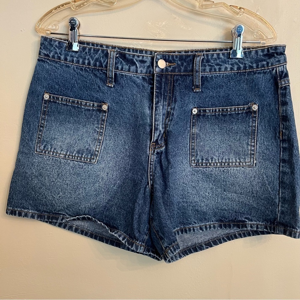 LA Blues Vintage y2k Mom High Waist Flap Pocket Bare Back Denim Jean Shorts 14